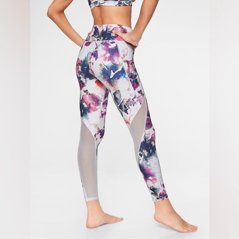 Athleta Watercolor Floral Mudra 7/8 Tight Legging with‎ Pockets Size: XS